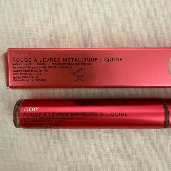 Victoria Secret Velvet Matte Metallic Liquid Lip Fiery Red Lipstick Wand Glam - Picture 3 of 9